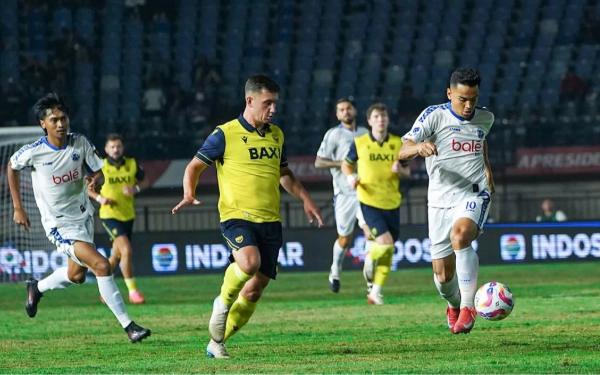 Thumbnail Dibantai Oxford United 0-4, Arema FC Gagal Pertahankan Gelar Juara Piala Presiden