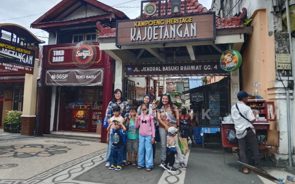 Thumbnail Berita - Wali Kota Malang Siapkan Skema Drop Off Bus Rombongan Wisatawan di Kayutangan Heritage