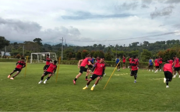 Thumbnail Berita - Matangkan Para Pemain Muda, Arema FC Buka 'Kelas Akselerasi'