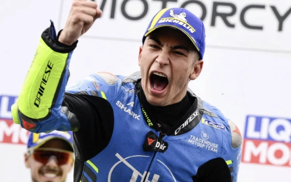 Rider Trackhouse Raul Fernandez Raih Kemenangan Perdana di MotoGP Australia 2025