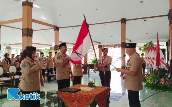 Thumbnail Berita - Ka Kwarda Pramuka Jatim  Ingatkan Pramuka Situbondo Jadi Agen Perubahan, Apa Saja Pesannya?