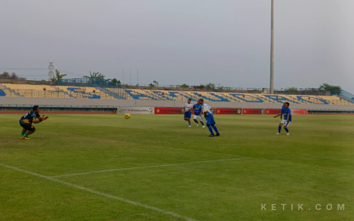 Thumbnail Berita - Libas PKDI Sidoarjo 6-1, PKDI Gresik Tembus 12 Besar PKDI Cup II