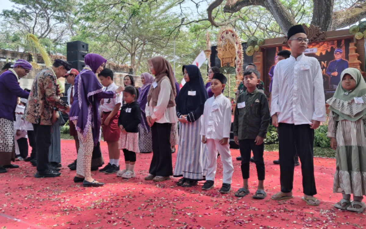 Thumbnail Berita - Berbagi Sukacita Spesial Hari Jadi, Pemkot Kediri Santuni 1.407 Anak Yatim