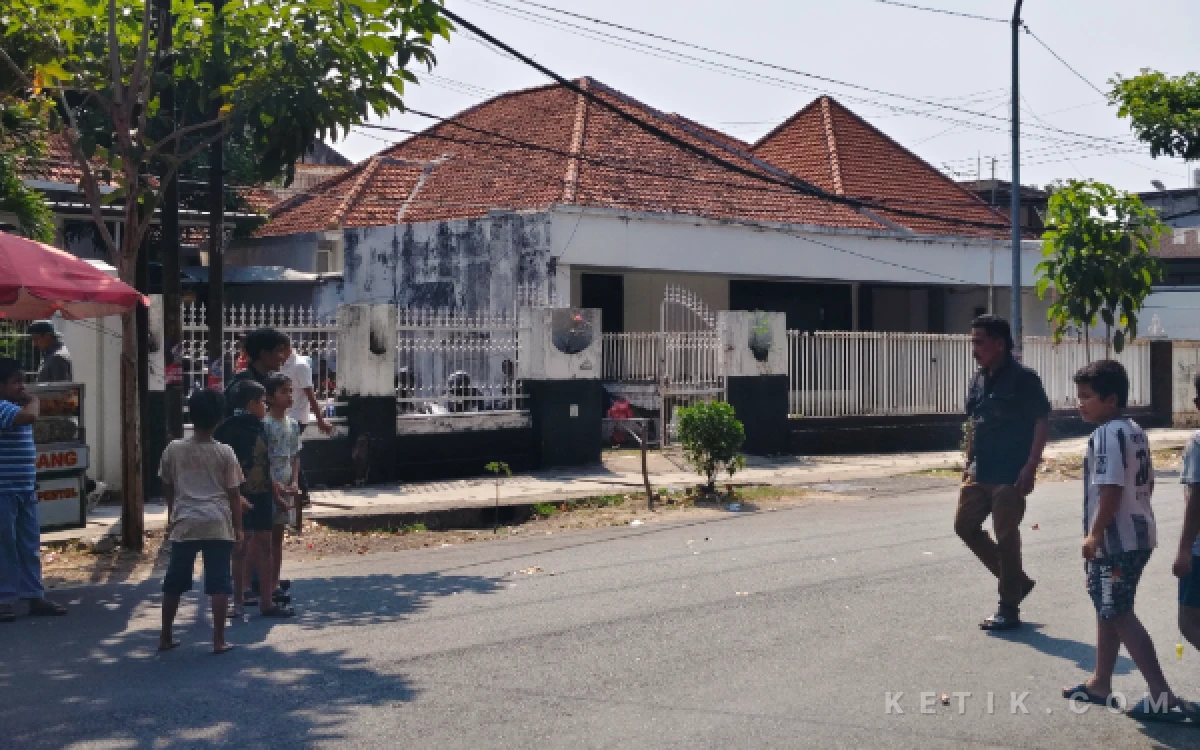 Thumbnail Berita - 300 Personel Polisi Siaga di Jalan Teuku Umar Surabaya, Lokasi Aksi Demonstrasi Pesilat