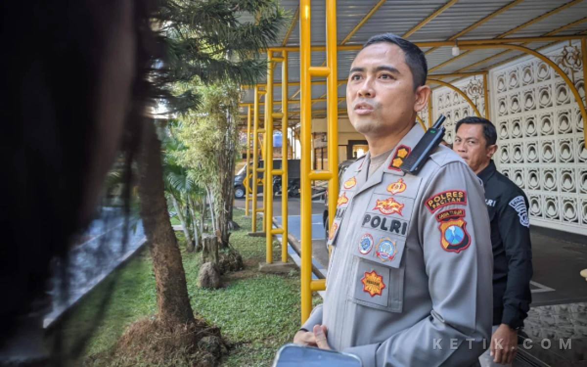 Thumbnail Berita - Polisi Kantongi Data Paparan LGBT di Pacitan, Kapolres Ayub Sebut Bukan Tokoh Agama