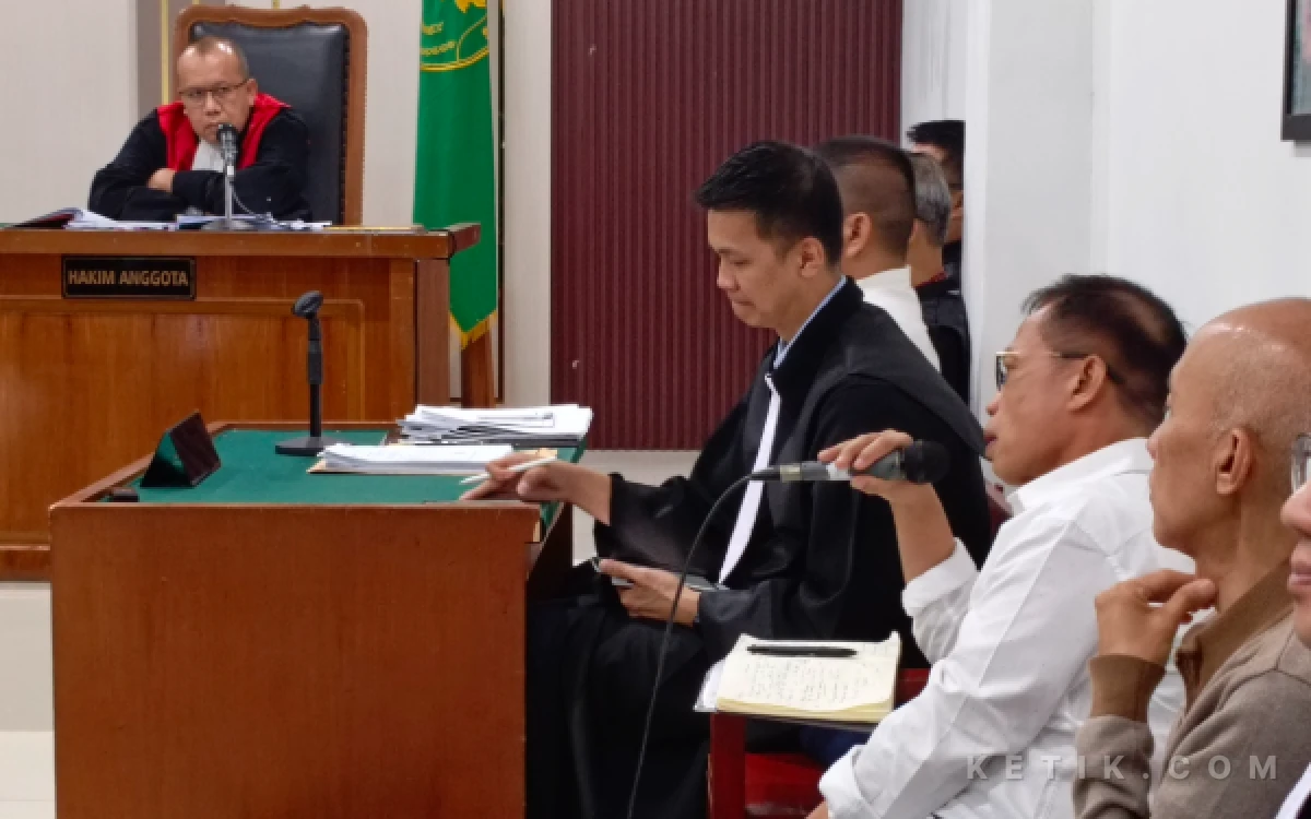 Thumbnail Berita - Saksi Eko Akui Diintervensi Buka Plafon KMM, Faktur 18 Ribu Ton Jadi Sorotan Sidang