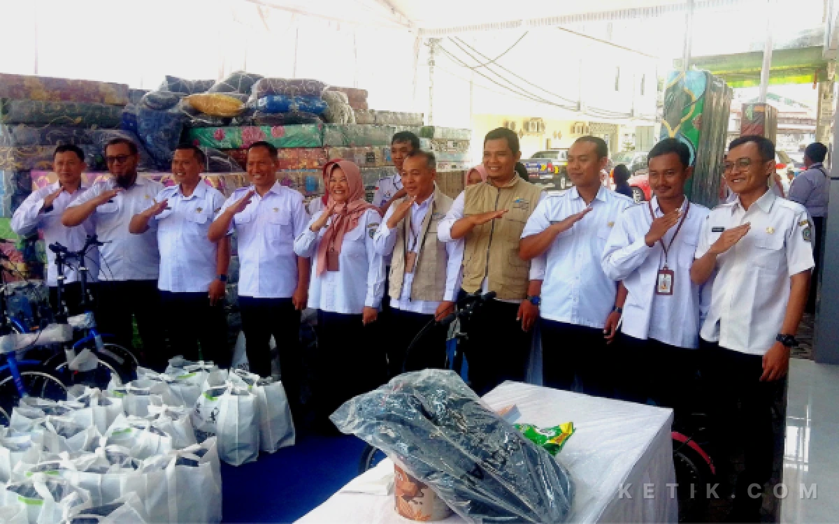 Thumbnail Berita - Sinergi Atasi Masalah Sosial, Pemkab Tulungagung Salurkan Bantuan ATENSI Kemensos untuk 125 PPKS