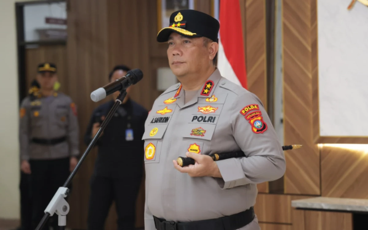 Thumbnail Berita - Irjen Asep Safrudin Diangkat sebagai Kabareskrim Polri, Irjen Suhendri Jadi Kapolda Kepri