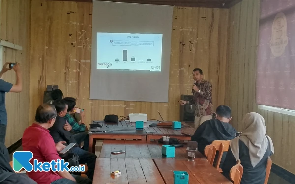 Thumbnail Semart Politica, Satu-satunya Lembaga Survei Gelar Quick Count Pilbup Malang