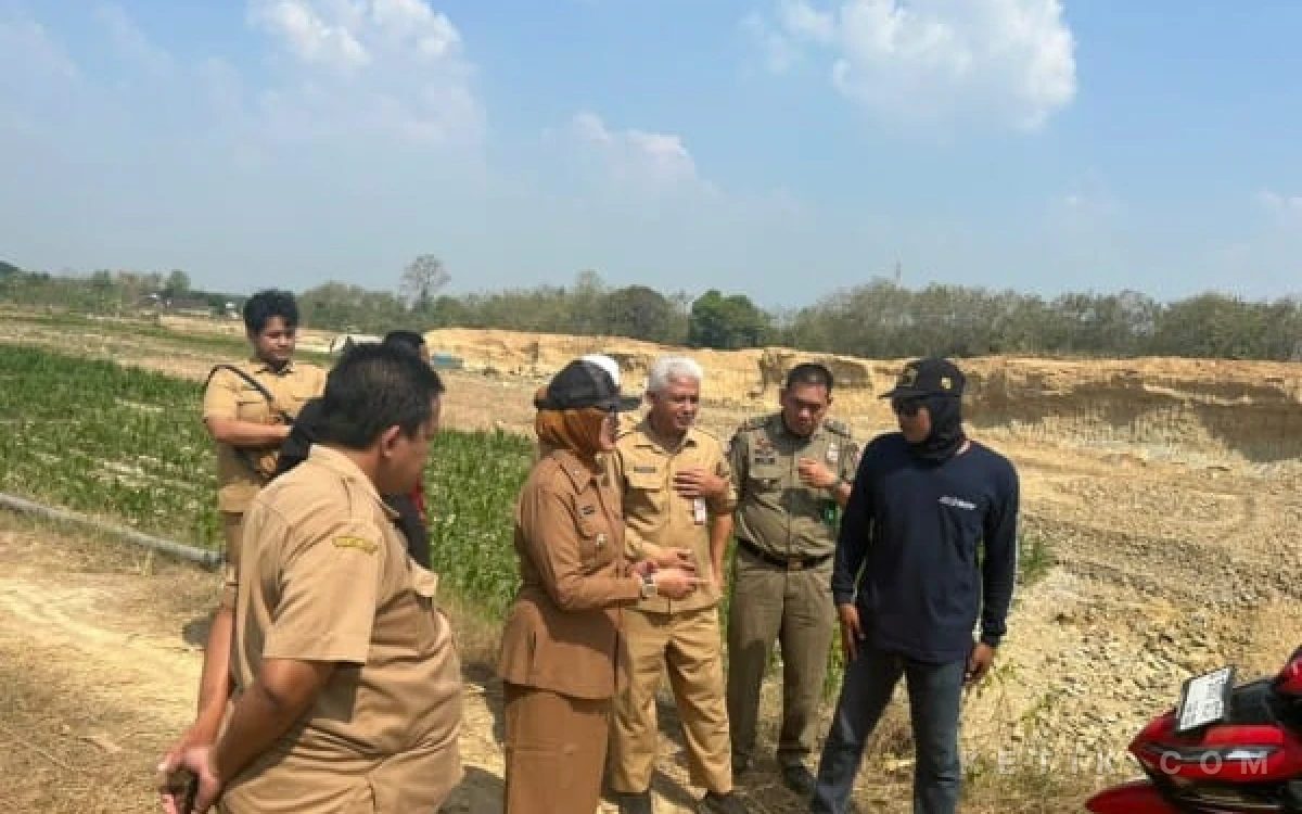 Thumbnail Berita - Gerak cepat  Keluhan Warga, Pemkab Bojonegoro Hentikan Pengerukan dan Penjualan Tanah dari Lahan Pertanian