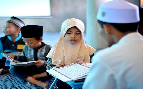 Thumbnail Berita - Pemkab Abdya Buka Lowongan Kerja, Lulusan Dayah Diajak Jadi Pengajar, Ini Syaratnya