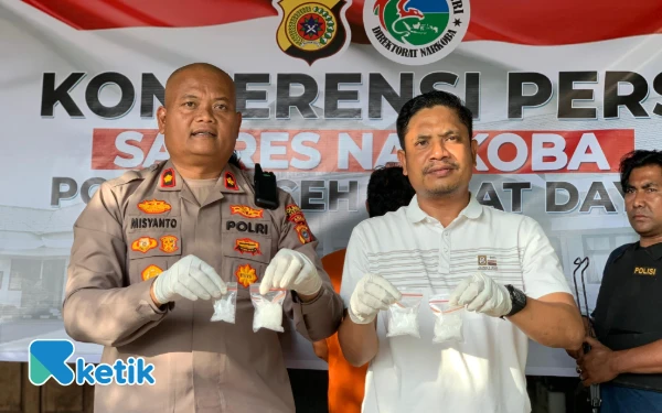 Thumbnail Berita - Simpan Narkoba dalam CD, Kurir Sabu asal Langkat Ditangkap Satres Narkoba Polres Abdya