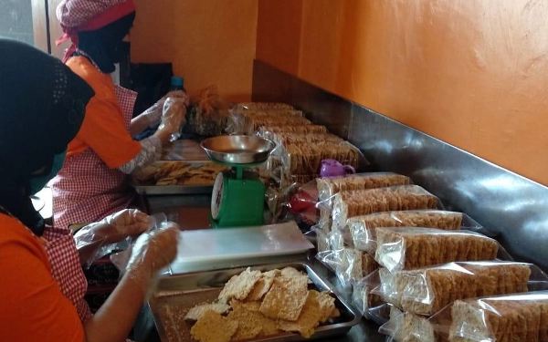 Thumbnail Keripik Tempe Rohani, Oleh-Oleh Khas Malang Sukses Kembangkan Usaha Berkat Pinjaman BRI