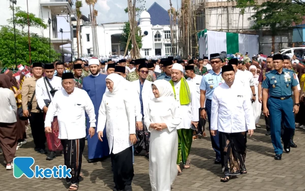 Thumbnail Berita - Pimpin Apel HSN di Ponpes An Nur 2 Malang, Gubernur Khofifah Dorong Santri Jadi Politisi hingga Jendral