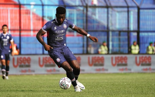 Thumbnail Berita - Jelang Derbi Jatim: Catatan Arema FC Punya Beban Sejarah Jelang Menghadapi Persebaya Surabaya