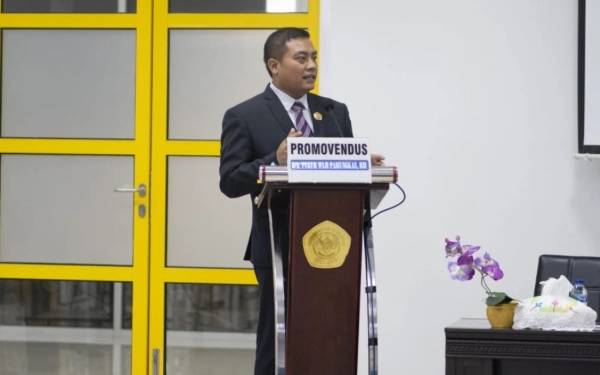 Thumbnail Ulas Politik Identitas, Puguh Wiji Pamungkas Sandang Gelar Doktor dengan Predikat Cumlaude