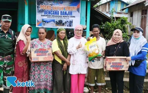 Thumbnail Berita - GOW Halsel Dirikan Dua Dapur Umum di Lokasi Banjir Pulau Bacan