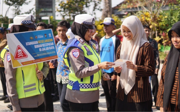 Thumbnail Polres Malang Catat 6.988 Pelanggaran Selama Operasi Patuh Semeru 2025