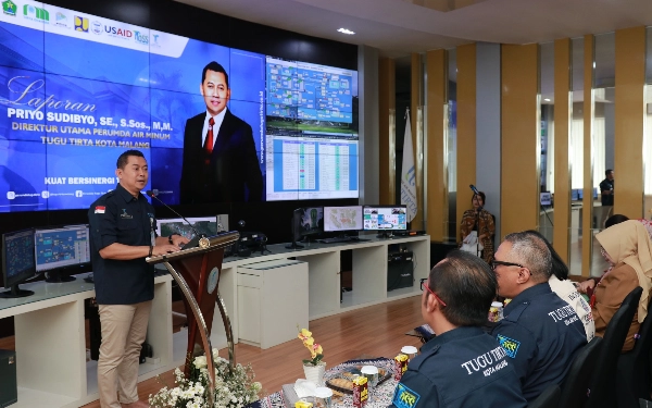 Thumbnail Gebrakan Dirut Tugu Tirta Kota Malang, Luncurkan TUK Pertama di Jatim