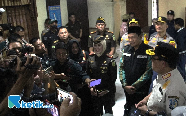 Thumbnail Pj Gubernur Jatim Adhy Karyono Pastikan Jawa Timur Siap Laksanakan Coblosan Pemilu 2024