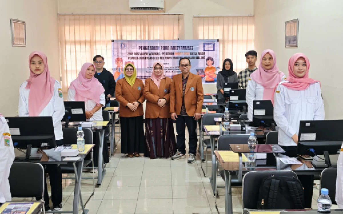 Thumbnail Berita - Tanpa Biaya dan Jago Coding, Guru PAUD di Kepanjen Malang Sukses Bikin Website Sekolah Sendiri