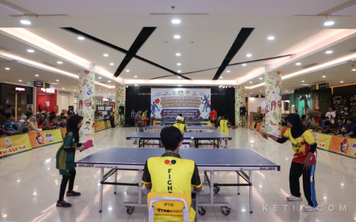 Thumbnail Berita - Ratusan Peserta Ikuti Turnamen Tenis Meja Piala Kadispendik Gresik 2026, Jadi Momen Pembuktian Bibit Atlet Berpotensi