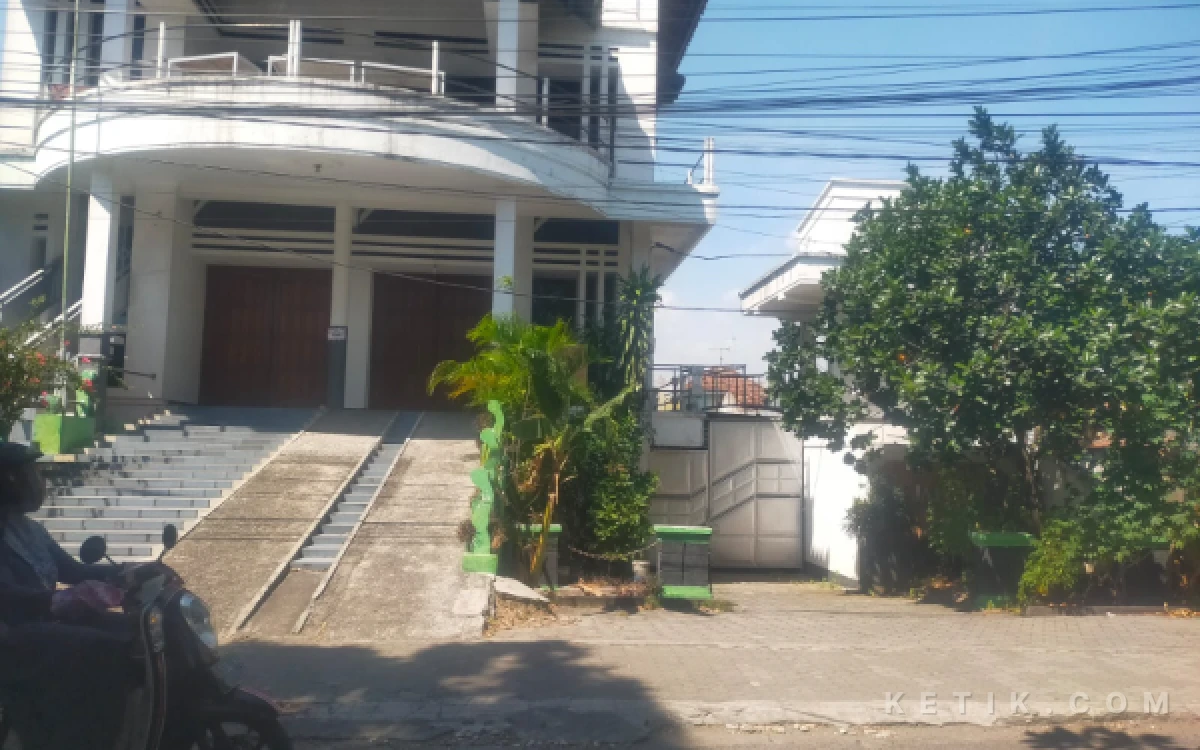 Thumbnail Berita - Kisruh KPRI Sejahtera, Pakar Hukum Nilai Bupati Jombang Perlu Nonaktifkan Kepala Baperida, Ini Alasannya