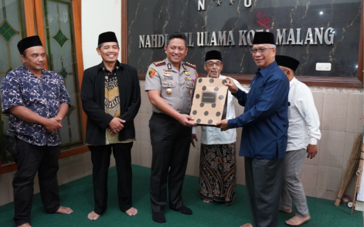 Thumbnail Berita - Perkuat Sinergi Ulama dengan Polisi, Kapolresta Malang Kota Bahas LGBT hingga Pencegahan Kekerasan Seksual