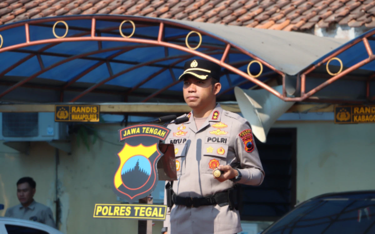 Thumbnail Berita - Sampaikan Pesan Perpisahan, Kapolres Tegal Tekankan Soliditas dan Pelayanan Masyarakat