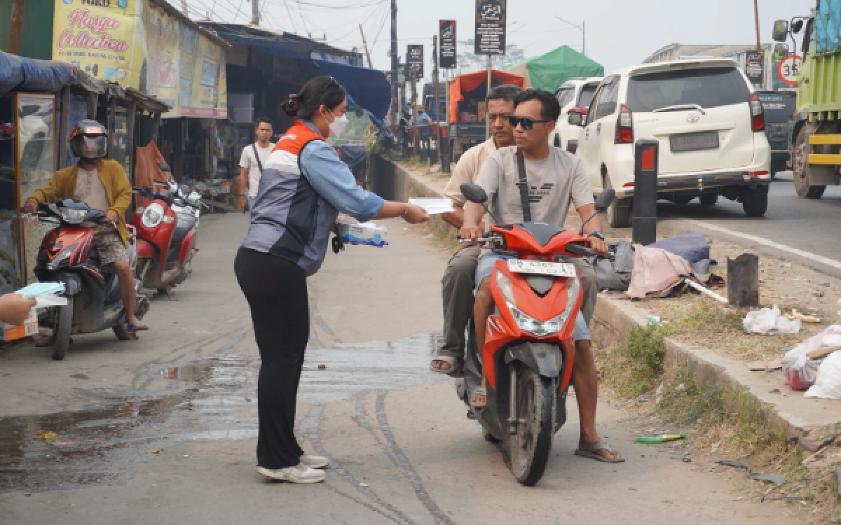 Foto PHE Jambi Merang berkolaborasi dengan Puskesmas Bayung Lencir mengedukasi masyarakat pentingnya menjaga kesehatan di tengah dampak asap karhutla.(Foto:Pertamina Hulu Energi (PHE) Jambi Merang)