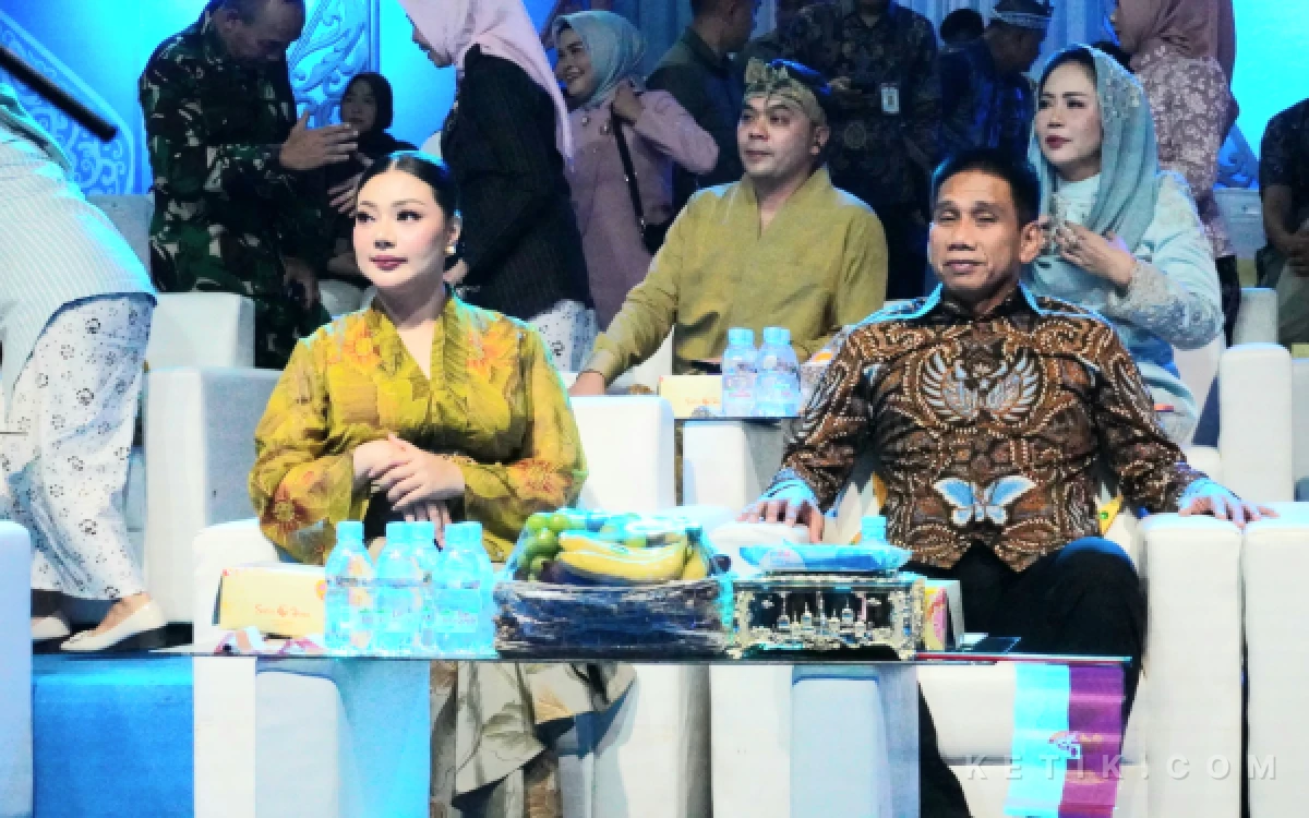 Thumbnail Berita - Buka Festival Budaya Brebes 2026, Ini Pesan Wamendagri Akhmad Wiyagus yang Jadi Sorotan