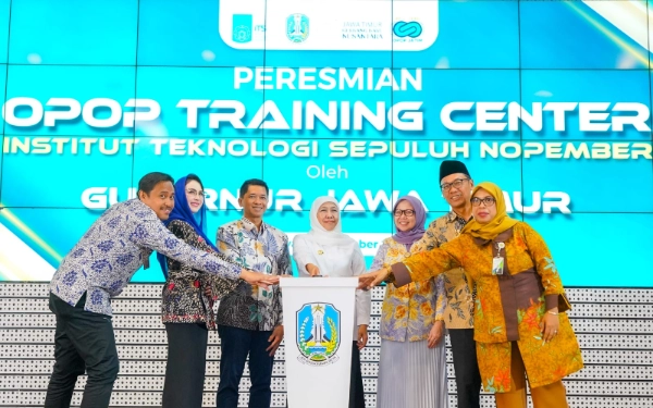 OPOP Jatim! Bukan Sekadar Program, Khofifah Buktikan Pesantren Jadi Tulang Punggung Ekonomi Daerah