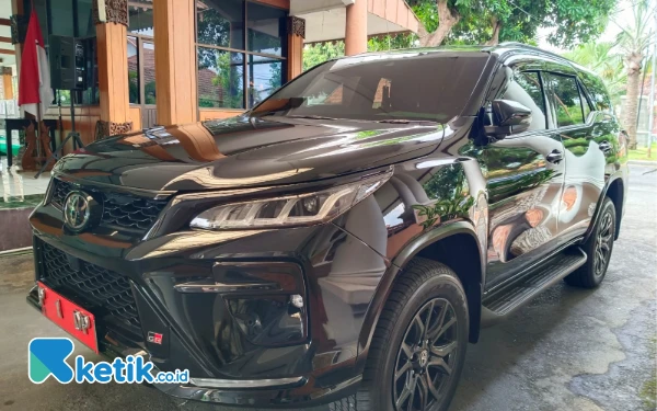 Thumbnail Berita - Bela Kebijakan Pengadaan Mobdin Bupati Situbondo, Nurul Fatta: Kritik Supriyono Manuver Politik