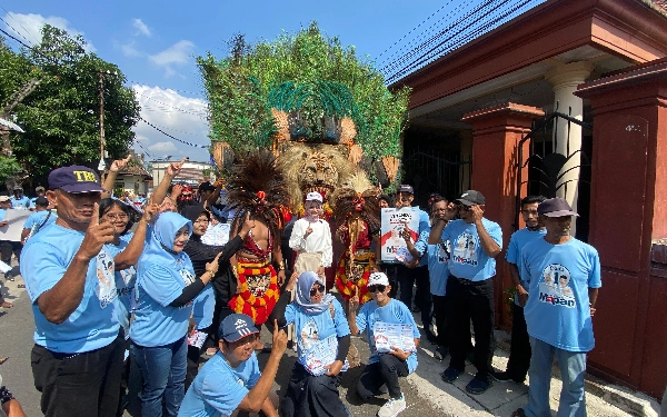 Tengok Budidaya Cupang dan Sapi Perah, Cawali Kediri Vinanda Tawarkan 7 Program Unggulan
