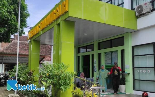 Thumbnail Berita - Diduga Gratifikasi, Anak Pegawai Masuk Jadi Sukwan Puskesmas di Pacitan Tanpa Prosedur