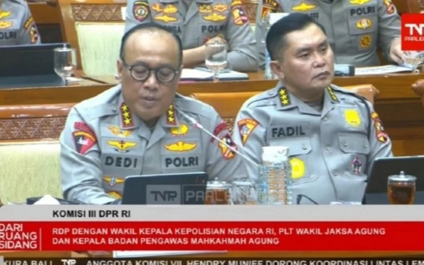 Thumbnail Berita - Polri Akui Kalah Cepat dari Damkar, Janji Berbenah Layani Masyarakat