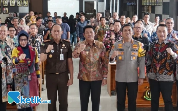 Thumbnail Plt Bupati dan Kajari Sidoarjo Ingatkan Pejabat, Aset Daerah Jangan Jadi Celah Korupsi