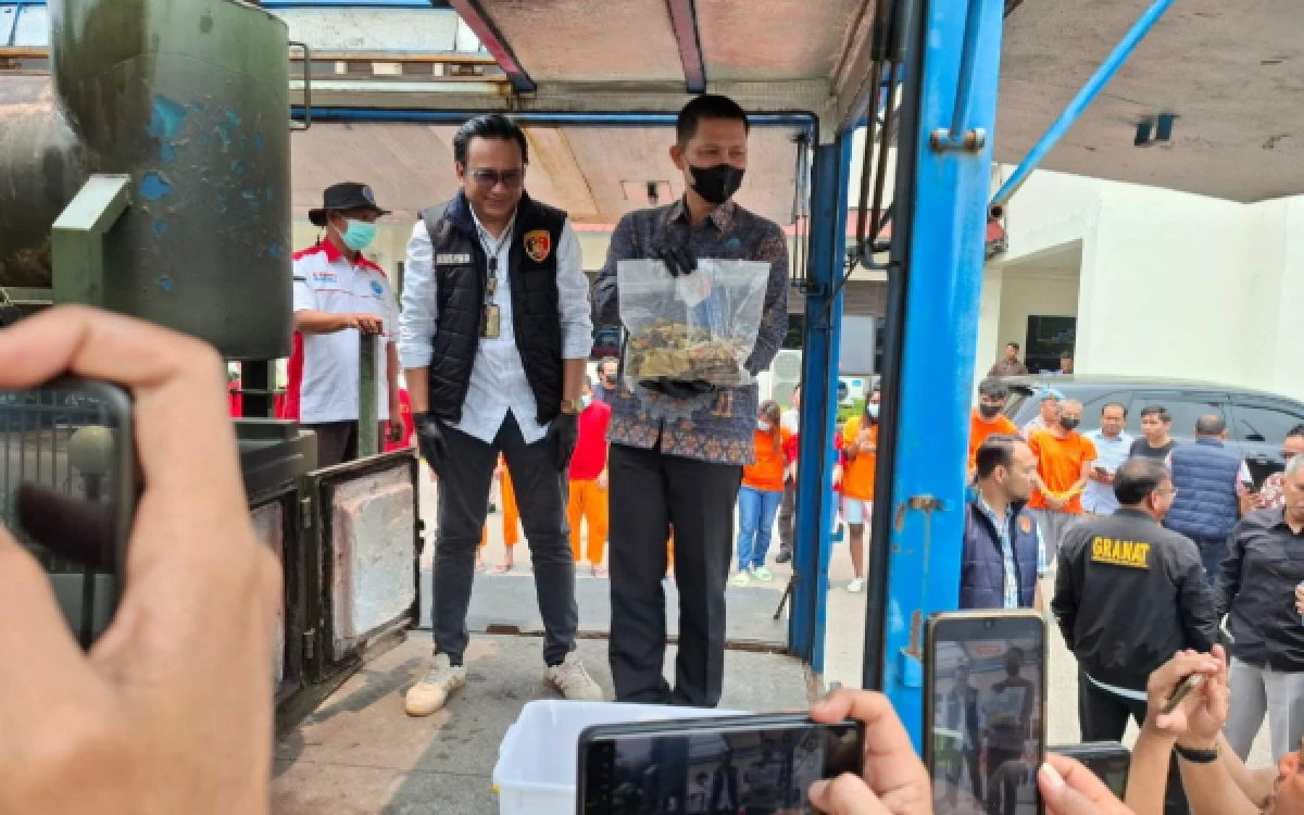 Thumbnail Berita - Lapas Batam Hadiri Pemusnahan Barang Bukti Narkotika di Polresta Barelang