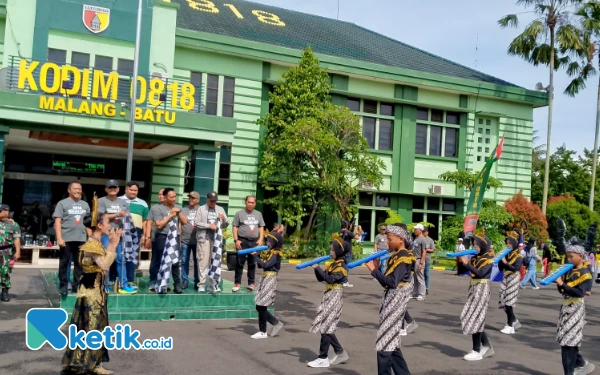 Thumbnail Meriah, 32 Tim se Malang Raya Ikuti Kanjuruhan Drumband Competition Digelar Kodim 0818