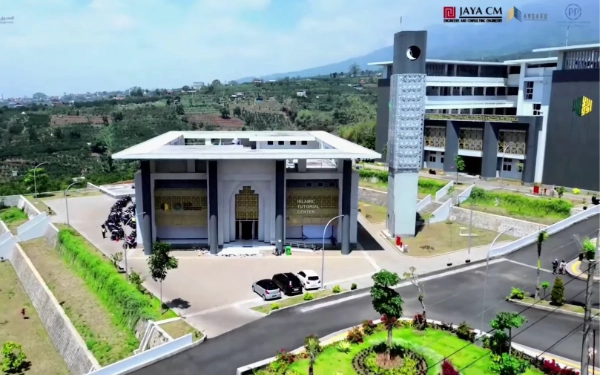 Thumbnail Berita - Bakal Diresmikan Presiden Prabowo Subianto, Intip Megahnya Kampus Tiga UIN Malang