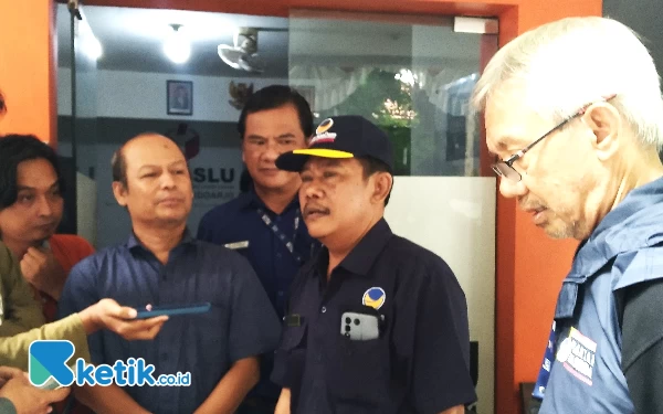 Thumbnail Nasdem Belum Berencana Lapor Polisi, Ketua Bawaslu Sidoarjo Tak Berandai-andai soal Sanksi Oknum Panwascam