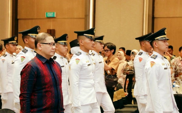 Dipuji Gubernur Khofifah Referensi Keteladanan Alumni IPDN, Ini Sepak Terjang Aries Agung Paewai Mengabdi di Jatim