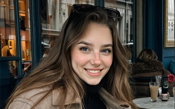 Thumbnail Berita - Tilly Norwood, Aktris Virtual Buatan AI yang Bikin Geger Hollywood