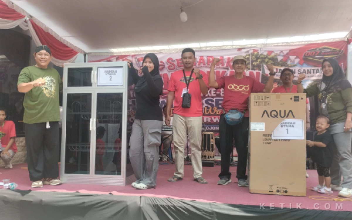 Thumbnail Berita - Jalan Sehat Warga Sukorejo Meriah, Diapresiasi Wakil Ketua DPRD Bojonegoro