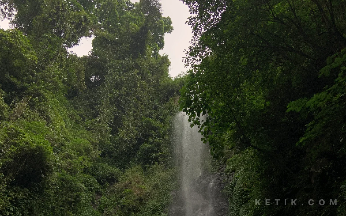 Thumbnail Berita - Air Terjun Putuk Truno, Wisata Alam Sejuk di Kaki Gunung Arjuno dan Welirang