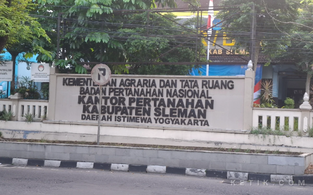 Thumbnail Berita - Dua Sisi Wajah BPN Sleman: Sukses Lahirkan Inovasi 'Rojali', Ratusan Staf Notaris PPAT Tetap Siap Gelar Aksi
