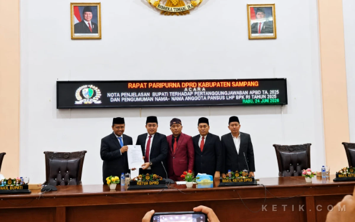 Thumbnail Berita - DPRD Sampang Bentuk Pansus LHP BPK saat Paripurna Raperda Pertanggungjawaban APBD 2025