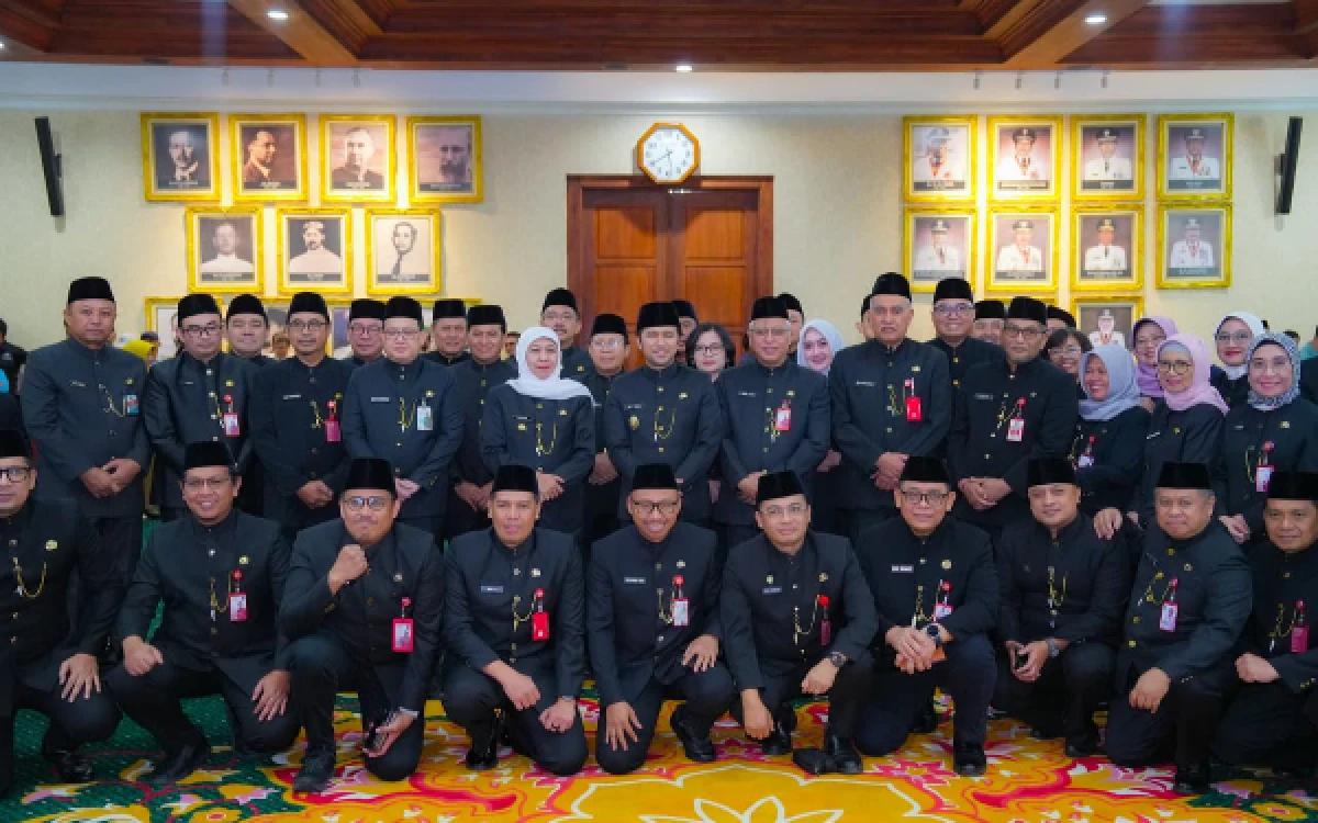Thumbnail Berita - Meski Efisiensi, Gubernur Khofifah Ingatkan Perangkat Daerah Tak Boleh Kurangi Manfaat untuk Masyarakat