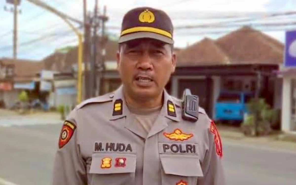Thumbnail Berita - Polres Batu Pastikan Isu ‘Pocong Begal’ Hoaks, Warga Diimbau Tetap Tenang