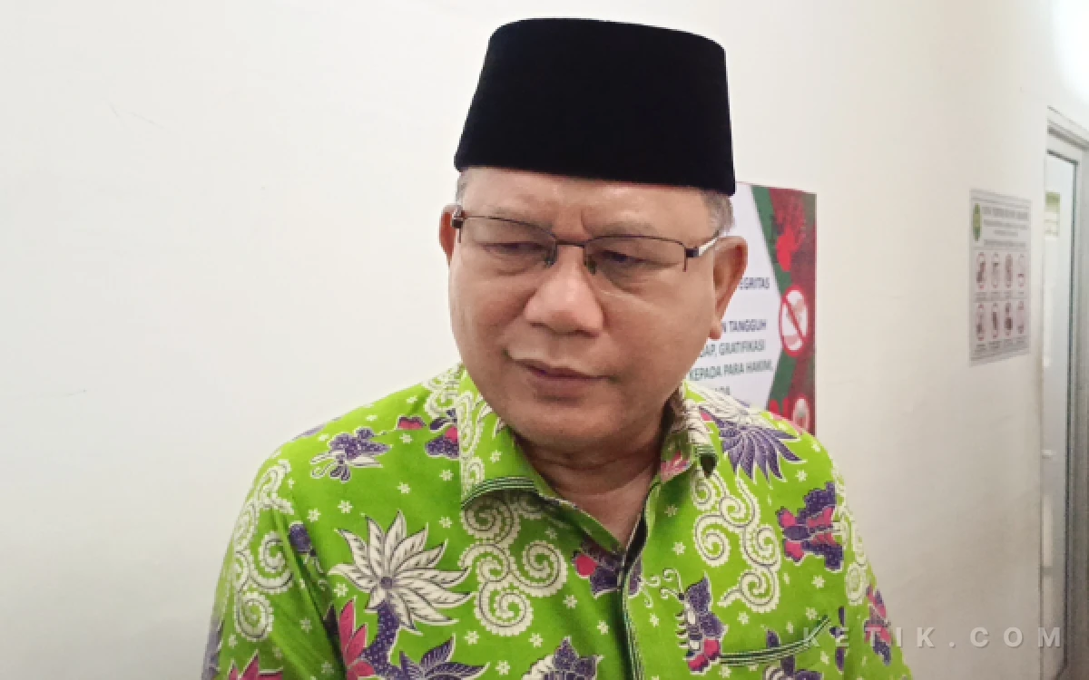 Foto Mantan Kepala Dinas Perhubungan Muba yang kini menjabat Kadishub Sumsel, Musni Wijaya, memberikan keterangan sebagai saksi dalam sidang dugaan korupsi anggaran Dishub Muba di Pengadilan Tipikor Palembang, Jumat 22 Mei 2026. (Foto: M Nanda/Ketik.com)